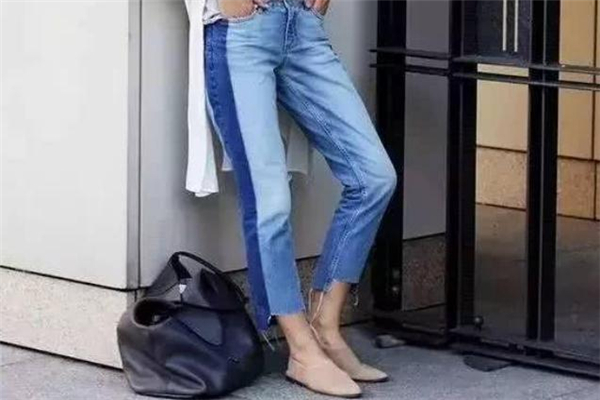 牛仔裤配尖头鞋好看吗,尖头牛仔靴配什么裤子