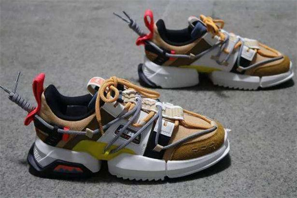 中国李宁走秀款,李宁敦煌走秀款