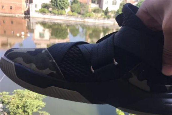 士兵12塑料扣断了怎么办,耐克士兵12塑料扣断了怎么办