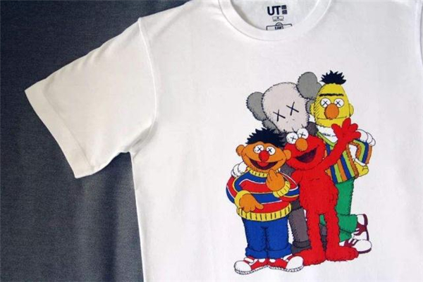 kaws是芝麻街吗,kaws 芝麻街 和芝麻街是同一个东西吗