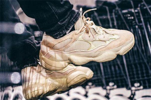 椰子500鞋底是什么材质很轻,椰子500的鞋底是什么材质