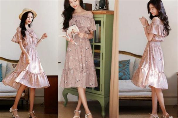 藕粉色碎花连衣裙,藕粉色衣服