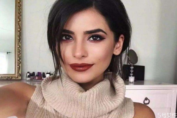 酥皮椒盐月饼制作注意事项：(椒盐月饼的配方和做法窍门)