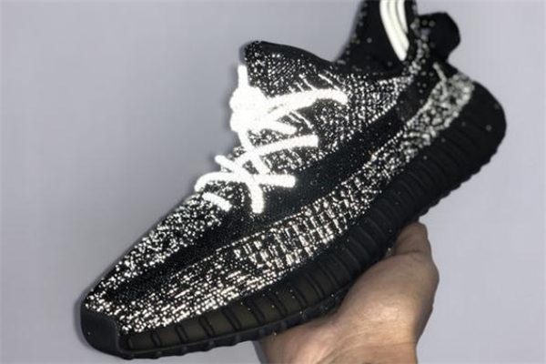 yeezy的满天星,yeezy350黑色满天星