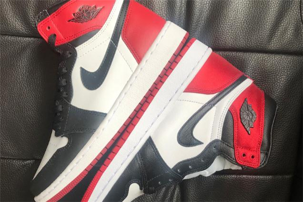 aj1黑脚趾丝绸暴跌,aj丝绸黑脚趾价格