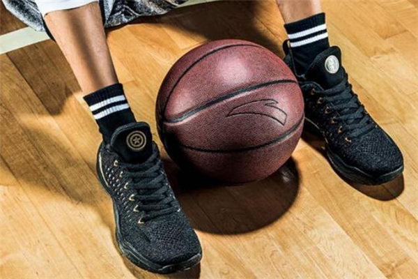 安踏什么鞋值得买,安踏运动鞋好吗