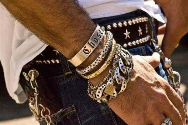 潮牌手链品牌排行榜前十名,手链潮牌有哪些牌子