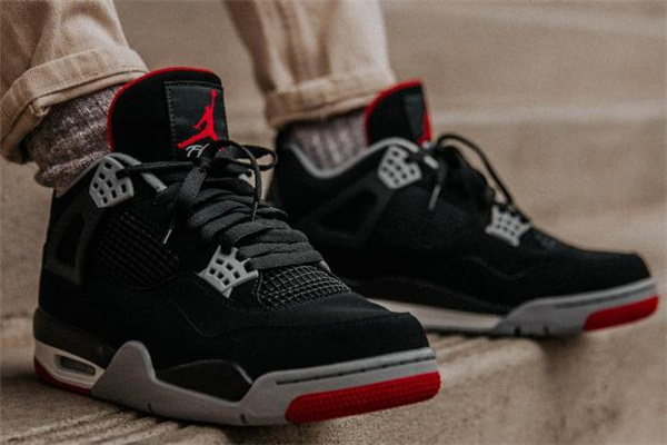aj4黑红真假对比2019,aj4白红复刻