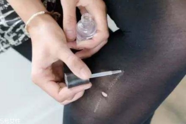 丝袜怎么预防勾丝,丝袜抽丝了咋办