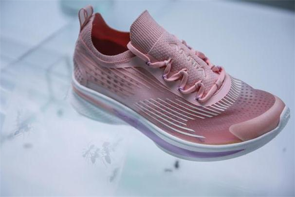 安踏氢科技跑鞋,安踏氢跑鞋适合怎样的跑者
