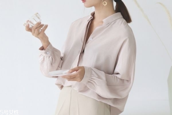 真丝面料的特点和好处,真丝面料的特点和性能