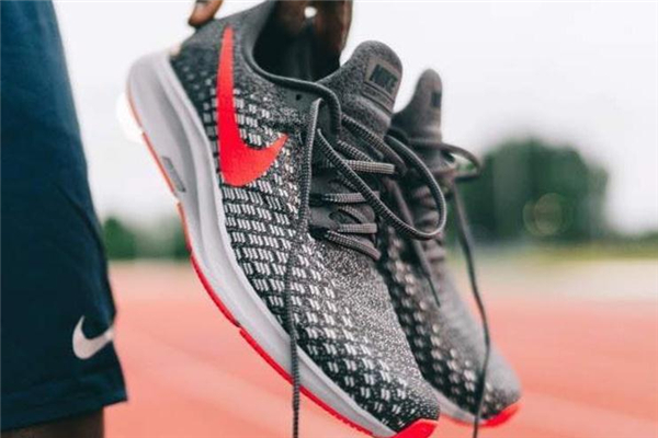 耐克飞马35压脚背解决,耐克飞马35多少克