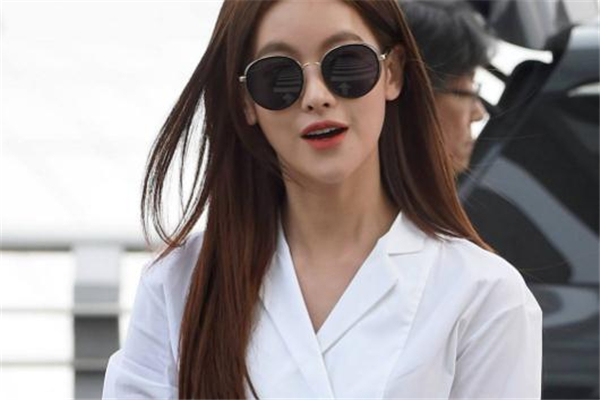 菲拉格慕一千多是正品吗,fila墨镜怎么样