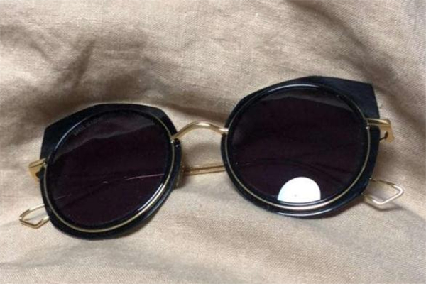 陌森太阳镜真假鉴别,陌森眼镜怎么看真假