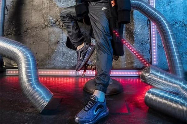 air max 720怎么样,air max270和720哪个好