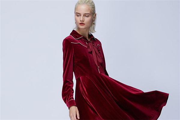 枣红色怎么搭配,枣红色怎么搭配显年轻 枣红色怎么搭配,枣红色怎么搭配显年轻