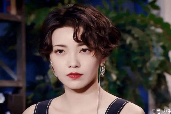 港味复古风妆容教程,复古港风妆怎么画图解