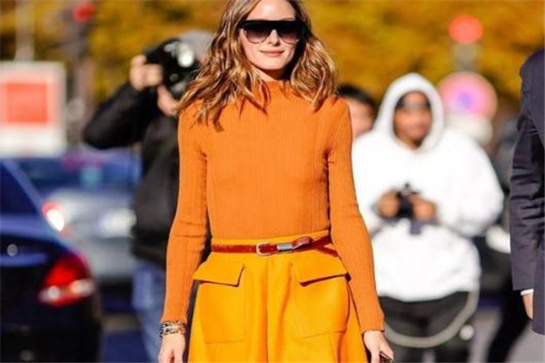 橘色衣服搭配,淡橘色衣服配什么颜色