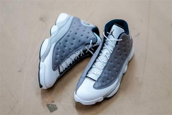 aj13渣渣灰真假对比,aj13灰色