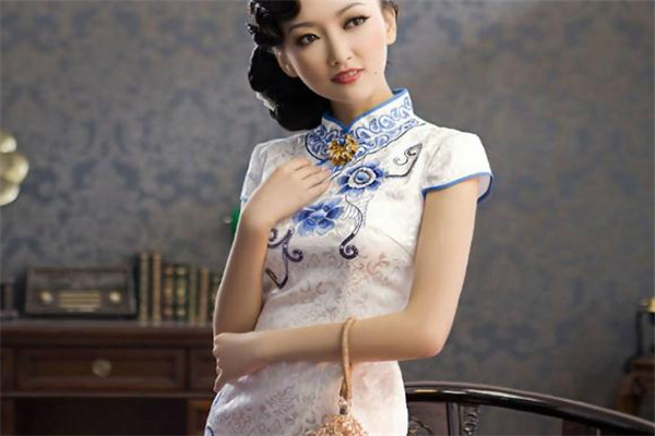 做旗袍最好用什么面料,旗袍有哪些面料