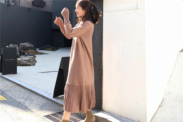 毛衣裙起静电,毛衣裙子有静电怎么办