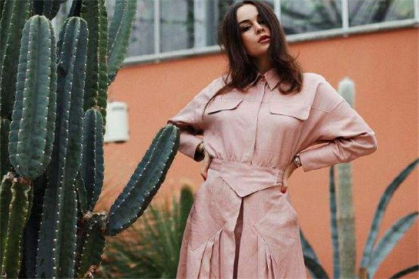 樱花粉衣服适合什么年龄穿,樱花粉羽绒服适合年龄