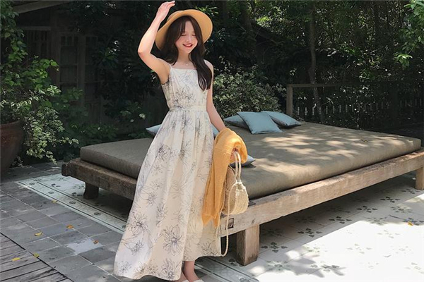 裙摆式大衣显胖吗,胖的人穿什么裙子显瘦?