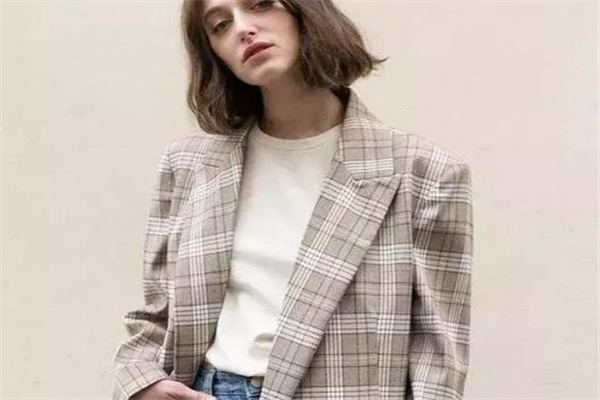 燕麦色大衣适合什么年龄,燕麦色适合多大年龄穿