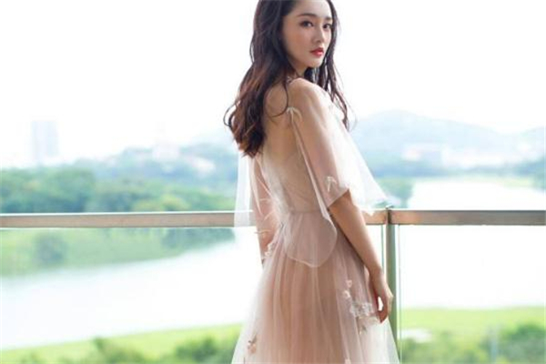 纱裙破洞怎么修补,纱裙补洞的方法简单