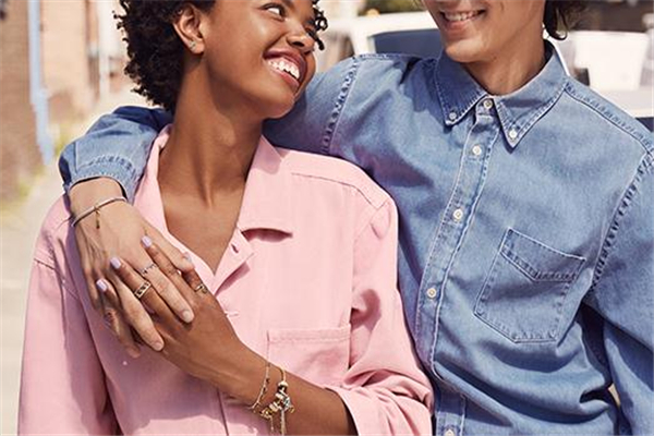 潘多拉2017圣诞限量版,潘多拉打折 潘多拉2017圣诞限量版,潘多拉打折