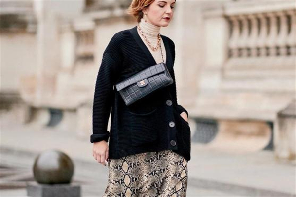 毛衣开衫搭配裙子图片,毛衣开衫搭配裙子