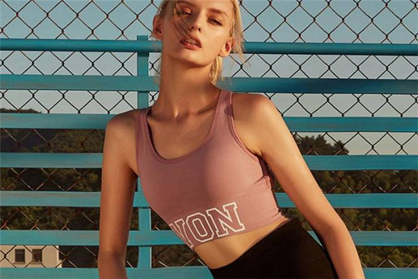 穿游泳衣能穿内衣吗,游泳需要穿内裤,内衣吗 穿游泳衣能穿内衣吗,游泳需要穿内裤,内衣吗