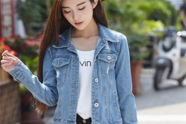 牛仔外套为什么会发黄,为什么牛仔外套会变黄