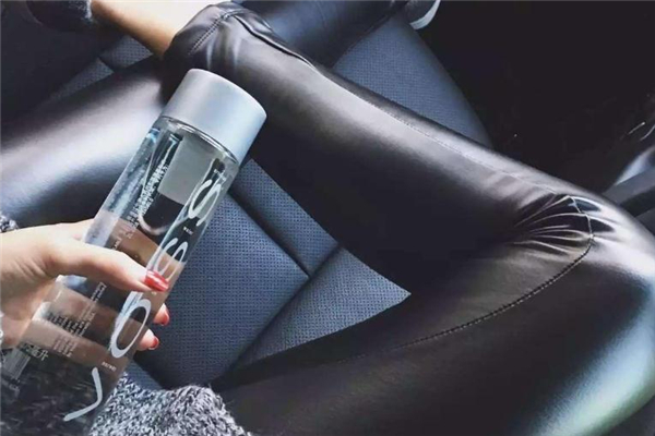 皮裤穿了会变大吗,皮裤为什么会越穿越大