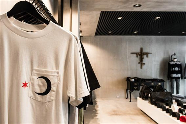 black scale是什么品牌,black服装品牌