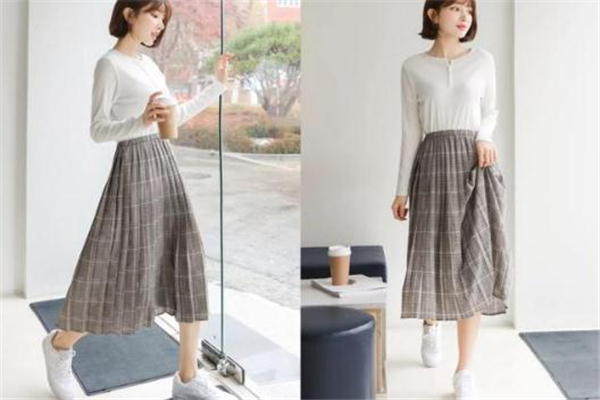 格子百褶半身裙怎么搭上衣,格子百褶半身裙怎么搭配上衣图片