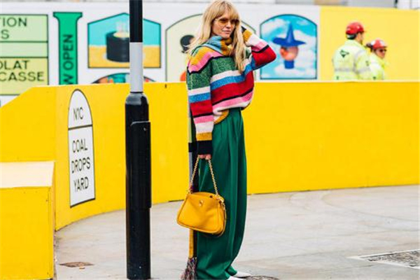 阔腿裤是什么风格,阔腿裤的穿搭