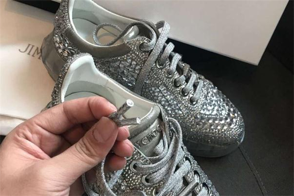 jimmy choo 老爹鞋,jimmychoo老爹鞋真假对比 jimmy choo 老爹鞋,jimmychoo老爹鞋真假对比