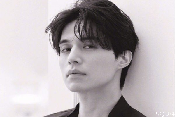 男生如何化妆,男生妆容教程