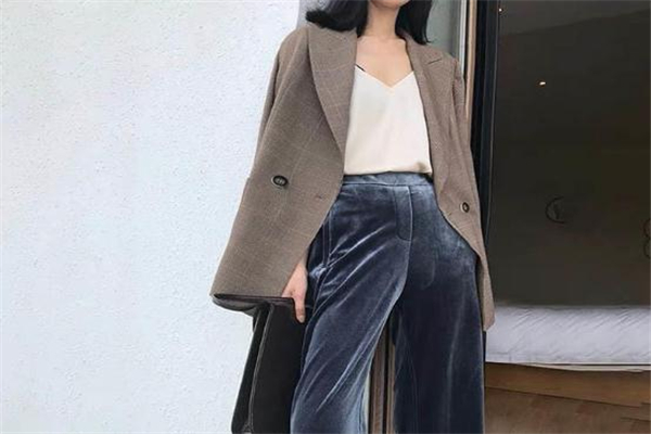 港风棉服配什么裤子,港风裤子配什么衣服