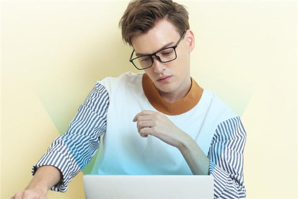 aojo和jins哪个好,joa评分