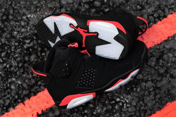 新的aj6黑红复刻和之前的比较,aj6黑红2014和2019对比