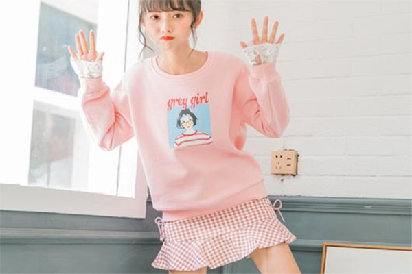 荷叶边短裙搭配图片,荷叶边连衣裙搭配什么外套