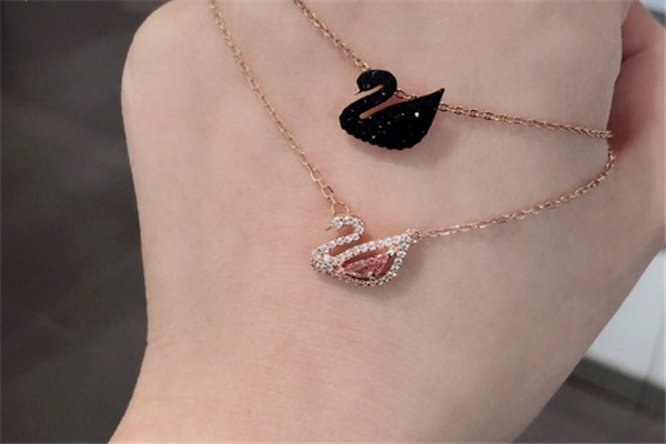 施华洛世奇粉色天鹅项链,施华洛世奇粉天鹅手链