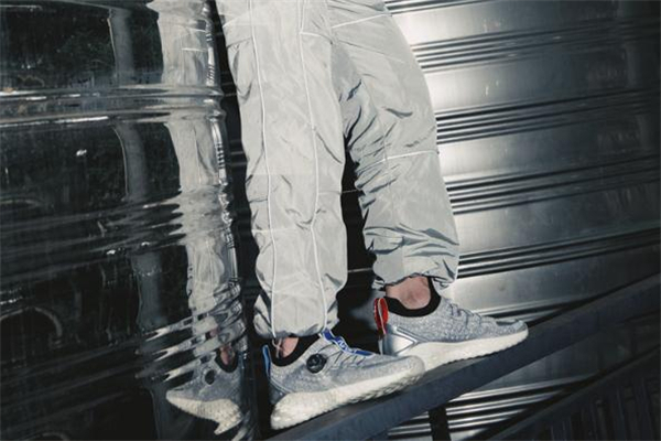 安踏虫洞寿命,安踏虫洞系列怎么样