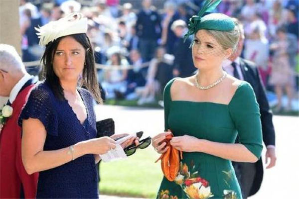 礼帽怎么固定不掉图解,礼帽怎么固定 礼帽怎么固定不掉图解,礼帽怎么固定