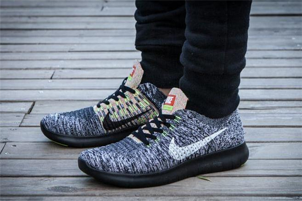 跑鞋能当徒步鞋吗,徒步鞋能跑步吗