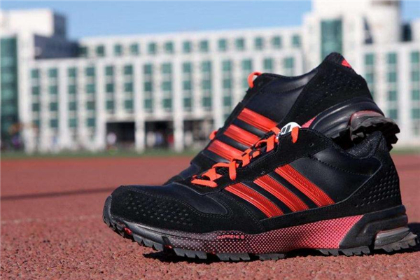 跑鞋是运动鞋吗,跑鞋运动鞋有什么区别
