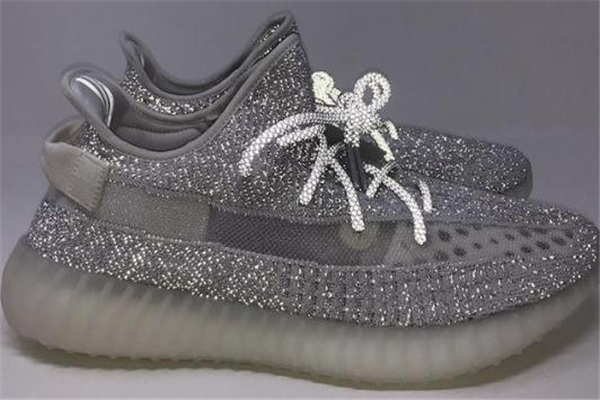 yeezy满天星好看吗,yeezy的满天星