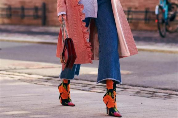 袜靴搭配牛仔裤,袜靴搭配牛仔裤图片